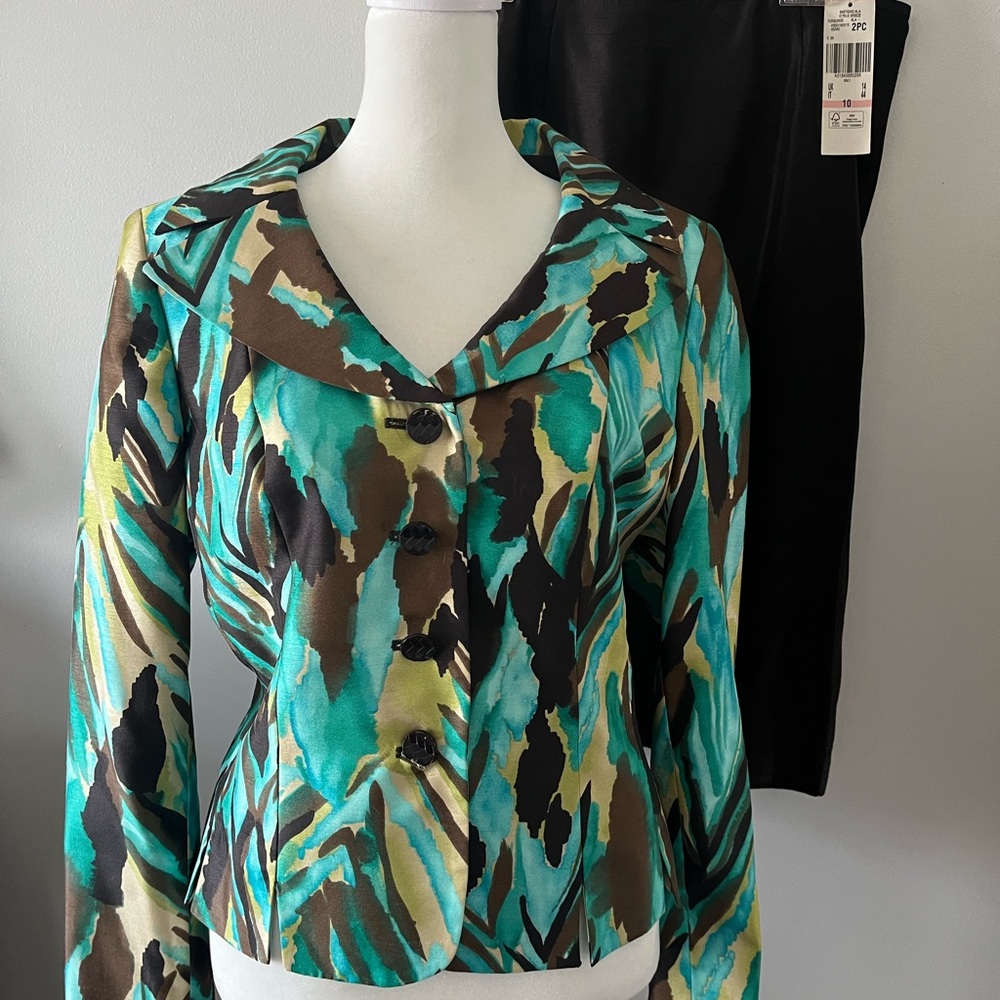 NWT Suit Studio Blazer and Skirt Set
